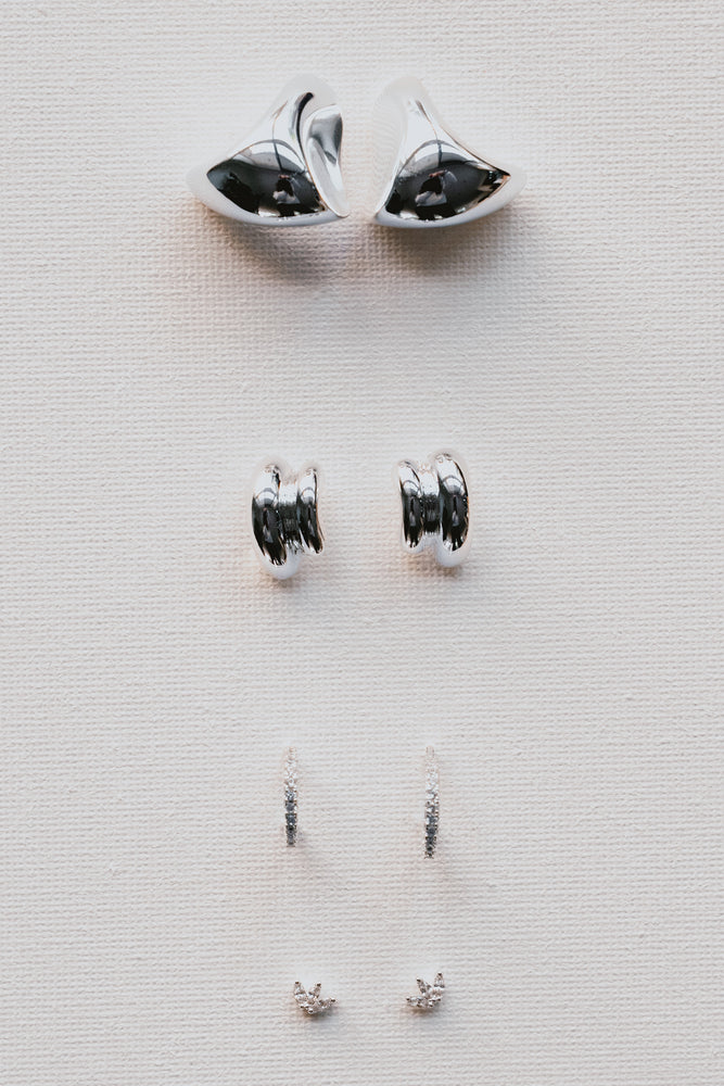 Petite Bud Silver Earring