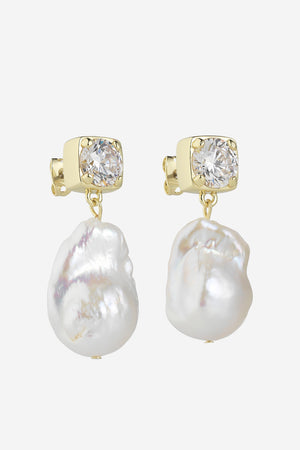 Sallie Gold Pearl Earring