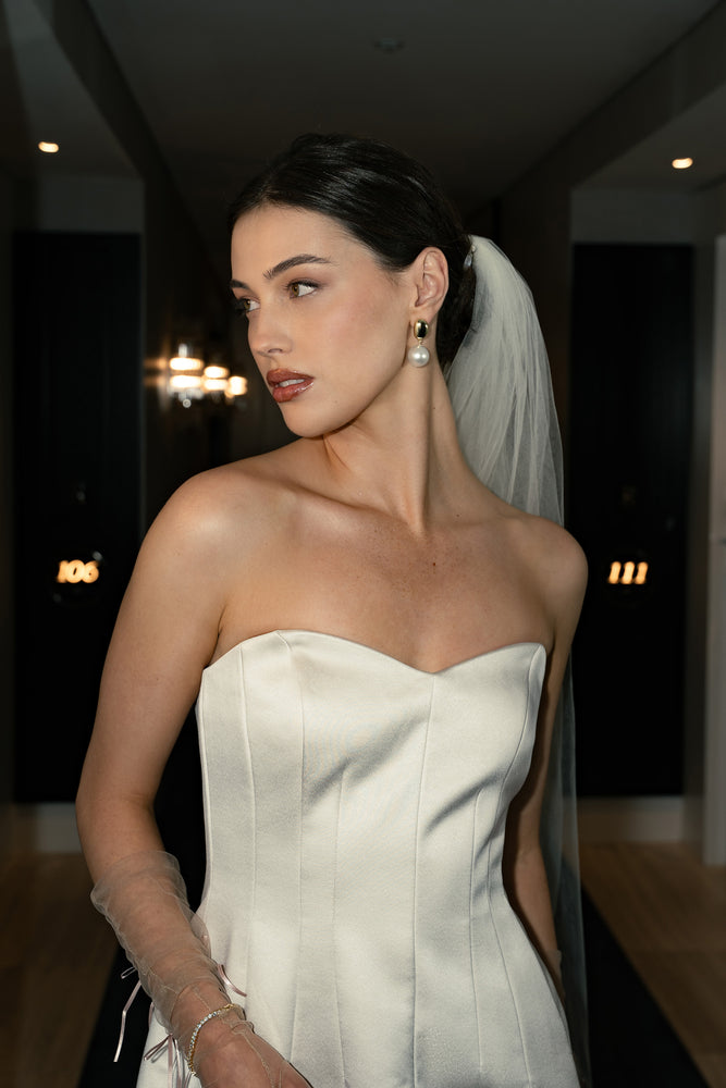 Selma Gold Pearl Earring