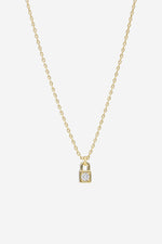 Penny Gold Locket Nlace