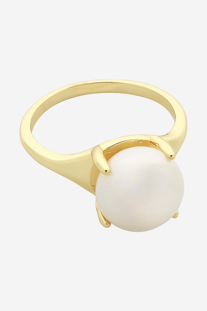 Beatrix Gold Pearl Ring – Liberte